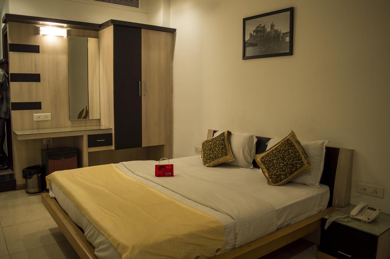 Oyo 751 Hotel Shree Palace Bhopal Exterior photo